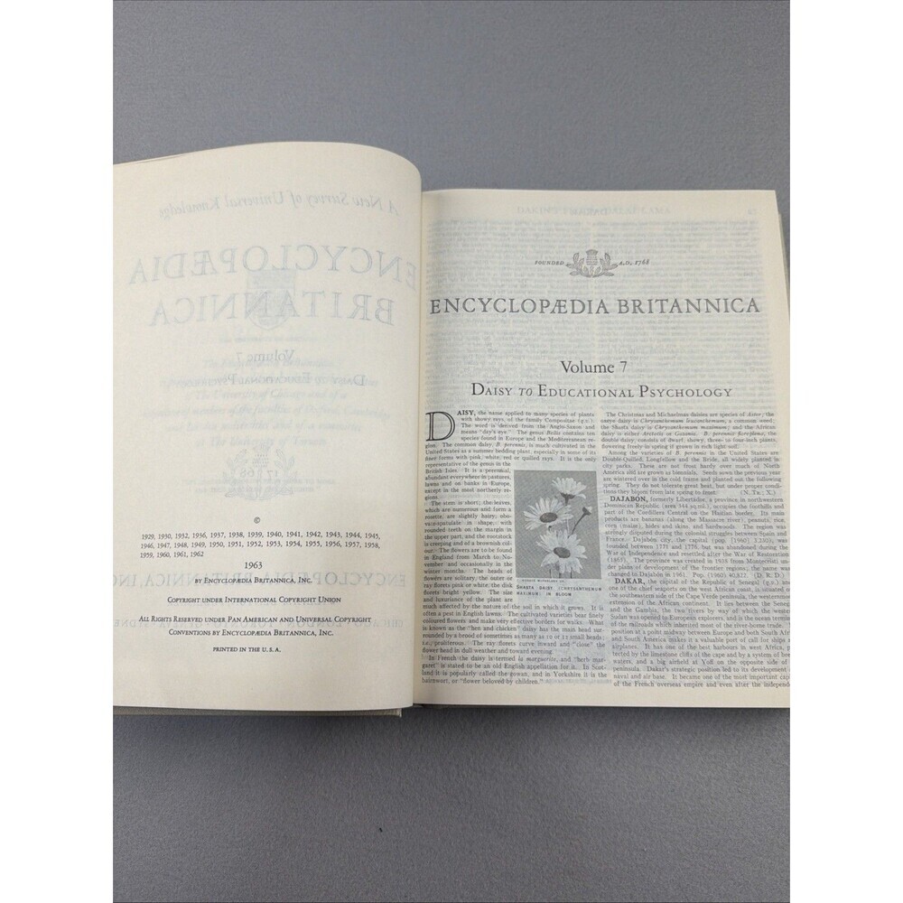 Vintage Encyclopedia Britannica Replacement Volume 7 Gold Daisy Eduactional - Picture 7 of 9